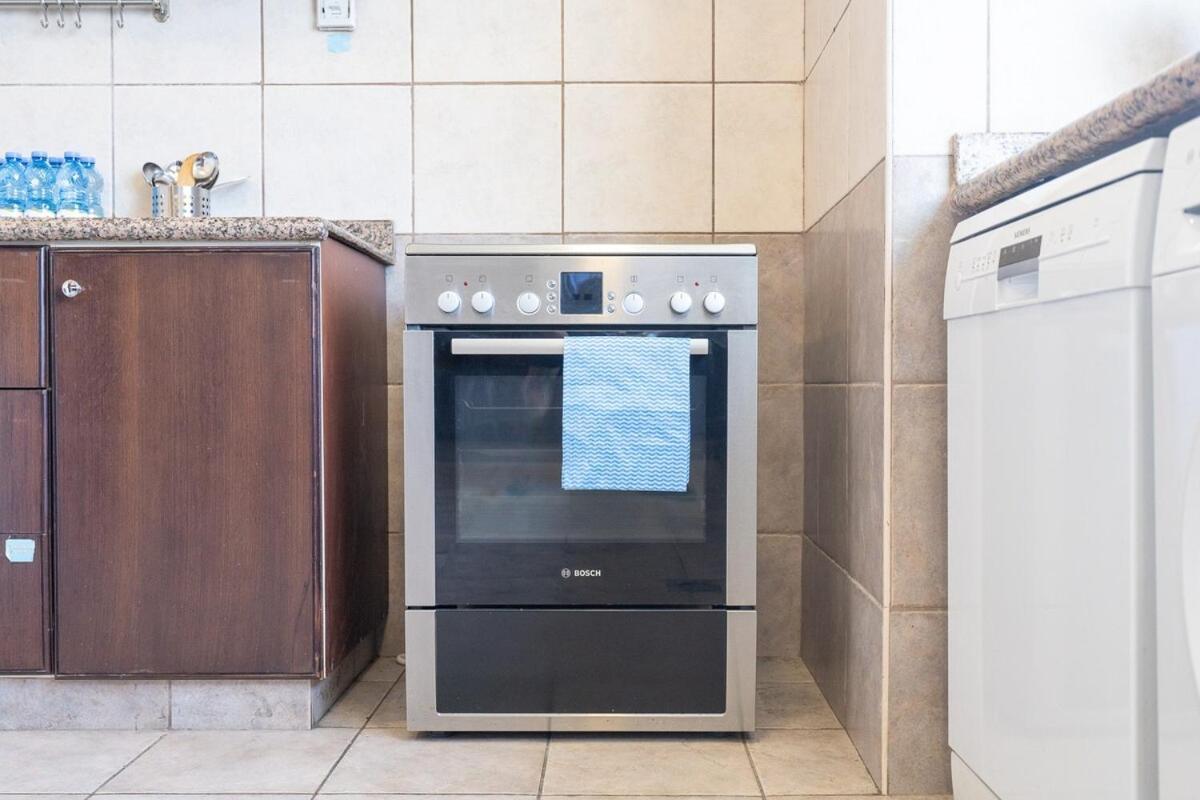 Amazing 4bed That Sleeps 9